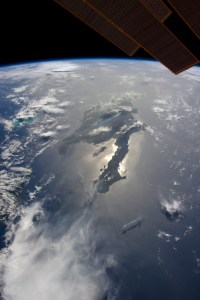 iss040e80921_500x750